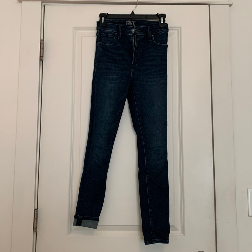 Abercrombie high rise super skinny size 24/00 short